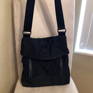 Athleta Urban Crossbody